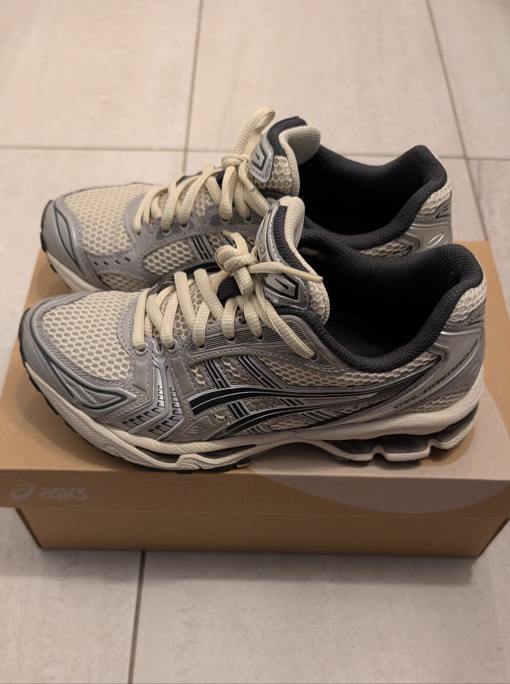 ASICS Women GEL-Kayano 14 Casual Sneakers